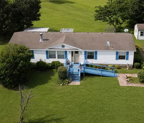 656 Robertson Rd, Mason, TN 38049