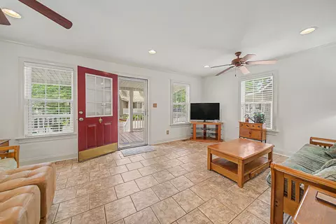 Entry Way - 12 Tyson Trl, Iuka, MS 38852 photo 1 of 2