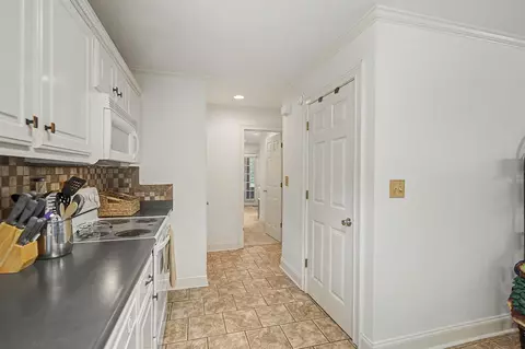 Entry Way - 12 Tyson Trl, Iuka, MS 38852 photo 2 of 2
