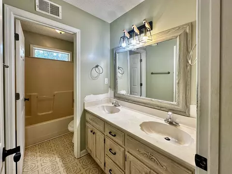8863 Sheltowee Trl, Hernando, MS 38632 photo 15