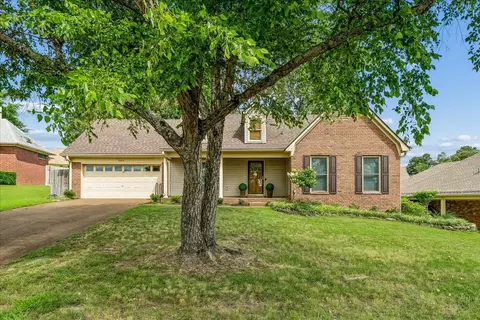 2309 Hickory Path Dr, Cordova, TN 38016