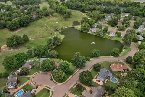 View/Area - 10552 Eider Cv, Collierville, TN 38017 photo 3 of 4