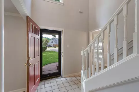 Entry Way - 10552 Eider Cv, Collierville, TN 38017 photo 1 of 2