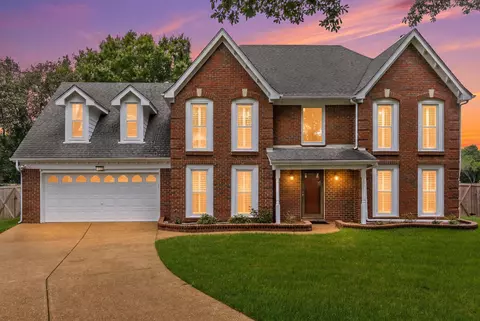 Exterior - 10552 Eider Cv, Collierville, TN 38017 photo 12 of 12