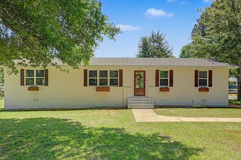 113 Robertson Dr, Somerville, TN 38068