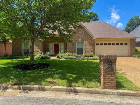 1749 Meadow River Cv, Cordova, TN 38016