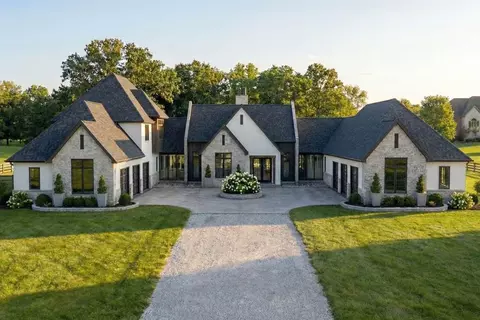 8930 Freeman Oaks Cv, Cordova, TN 38018