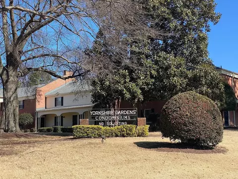 5718 Quince Rd #13, Memphis, TN 38119