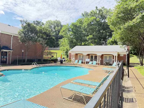 5718 Quince Rd #13, Memphis, TN 38119