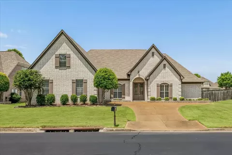9328 Owl Hill Dr, Lakeland, TN 38002