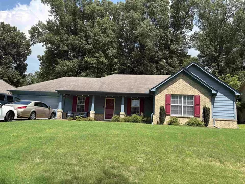 4356 Cedar Hills Rd, Memphis, TN 38135