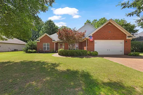 98 Wentworth Dr, Jackson, TN 38305