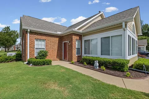 7436 Appling Club Cir #122, Cordova, TN 38016