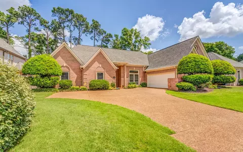 6600 Quail Pointe Cir N, Memphis, TN 38120