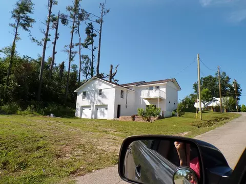 331 Pharr Ave, Selmer, TN 38375