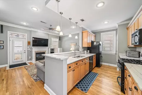 Kitchen - 4 Mina Ave, Memphis, TN 38103 photo 2 of 3