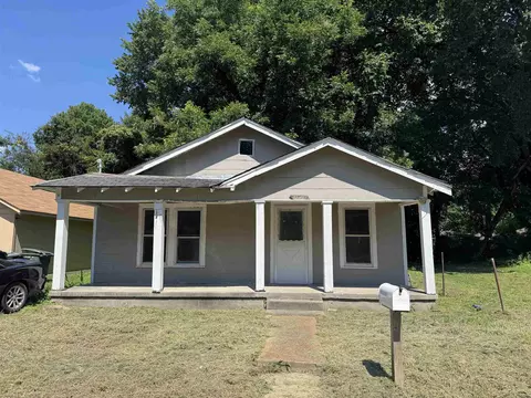 1616 Harmen St, Memphis, TN 38108