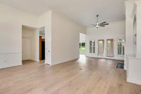7105 N Apache Dr, Olive Branch, MS 38654 photo 12