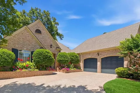 10211 Carnegie Club Dr, Collierville, TN 38017