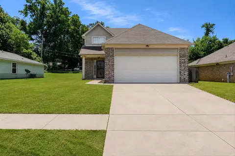 4001 Wesley Forest Pl S, Memphis, TN 38109