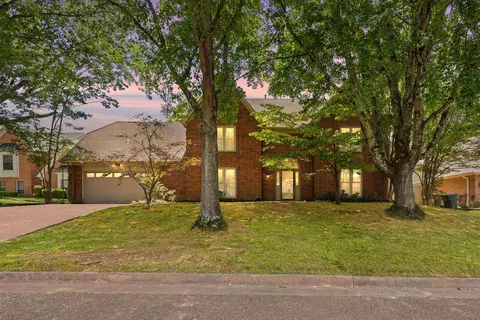 8925 Leaf Trail Cv, Cordova, TN 38018