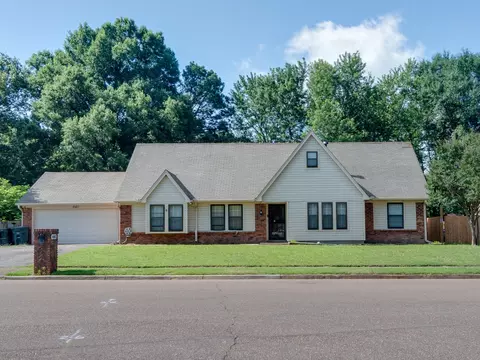8083 Cinders Dr, Bartlett, TN 38133
