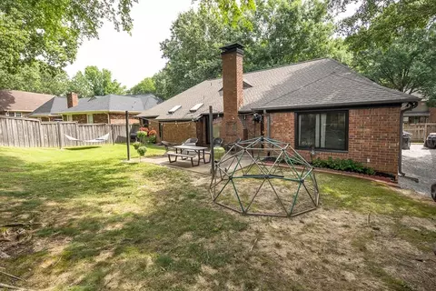 Exterior - 8911 Walnut Ridge Loop, Cordova, TN 38018 photo 7 of 10