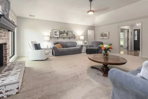 Living - 8911 Walnut Ridge Loop, Cordova, TN 38018 photo 3 of 4