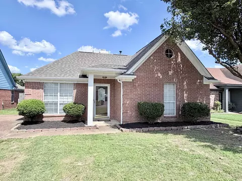 3810 Walden Meadow Dr, Memphis, TN 38135
