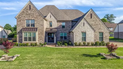 435 Tender Oaks Ln N, Collierville, TN 38017