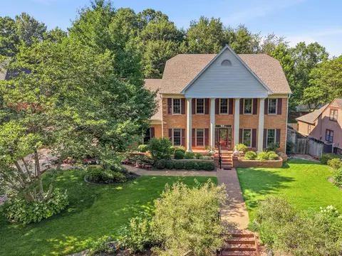 8154 Meadow Glen Dr, Germantown, TN 38138