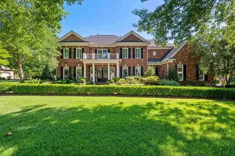 2421 Halle Pkwy, Collierville, TN 38017
