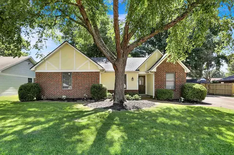 3104 Ingleside Dr, Bartlett, TN 38134