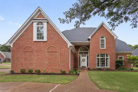 1405 Asbury Dr, Collierville, TN 38017