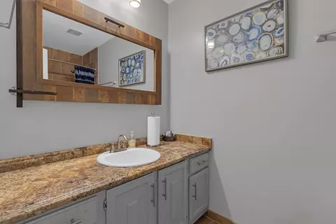 Bath - 8621 Kettering Dr, Cordova, TN 38016 photo 2 of 5