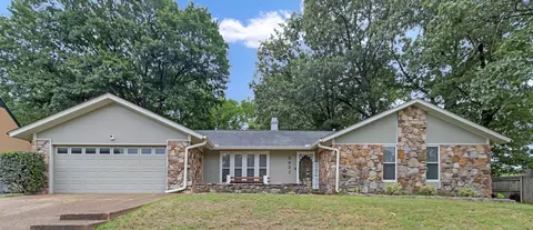 Exterior - 8621 Kettering Dr, Cordova, TN 38016 photo 2 of 5
