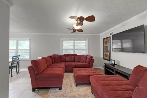 Living - 8621 Kettering Dr, Cordova, TN 38016 photo 2 of 4