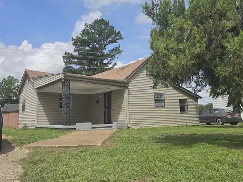 13515 Main St, Somerville, TN 38068