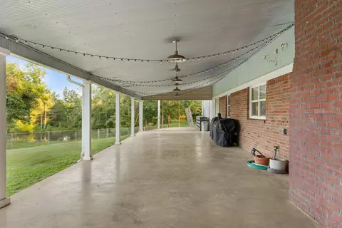 Exterior - 66 County Road 511 Rd, Corinth, MS 38834 photo 4 of 11