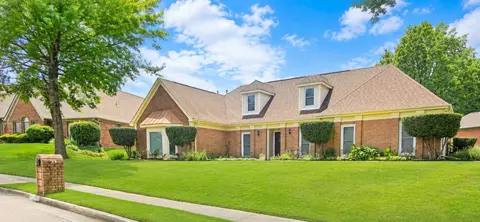 4295 Thunderstone Cir W, Memphis, TN 38125