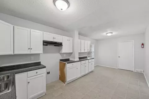 Entry Way - 3843 Bluejay Rd, Memphis, TN 38116 photo 2 of 3