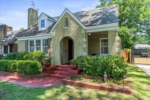 882 Hawthorne St, Memphis, TN 38107