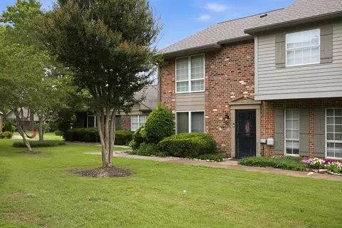 1747 Crooked Creek Ln #73, Germantown, TN 38138