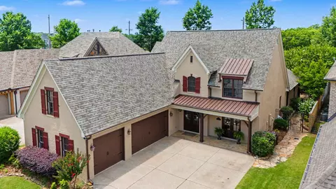 525 Ogilie Cv, Collierville, TN 38017