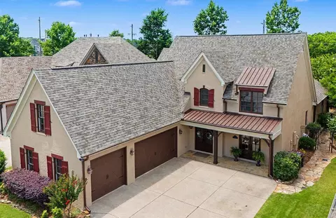 525 Ogilie Cv, Collierville, TN 38017