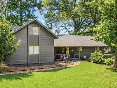 2193 Woodruff Dr, Germantown, TN 38138
