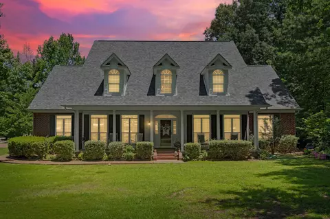 6460 Autumn Oaks Dr, Olive Branch, MS 38654