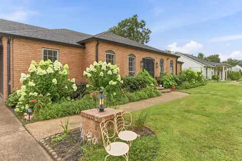 5739 Ashbriar Ave, Memphis, TN 38120