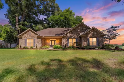 6270 W Amherst Rd, Millington, TN 38053