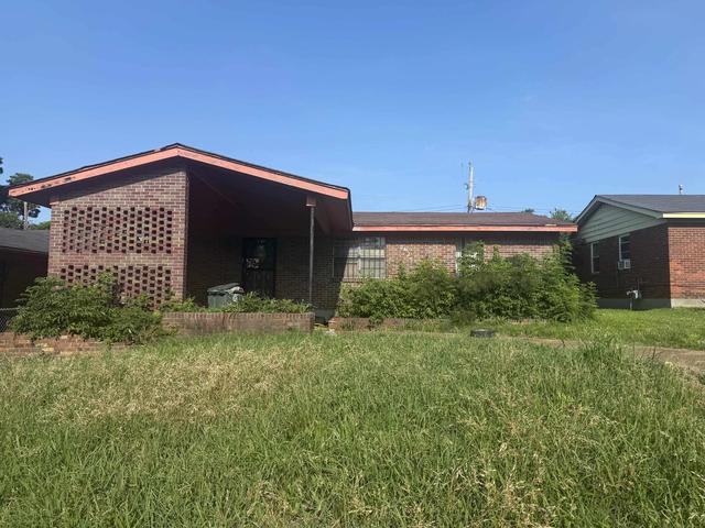 2625 Lagena St, Memphis, TN 38106